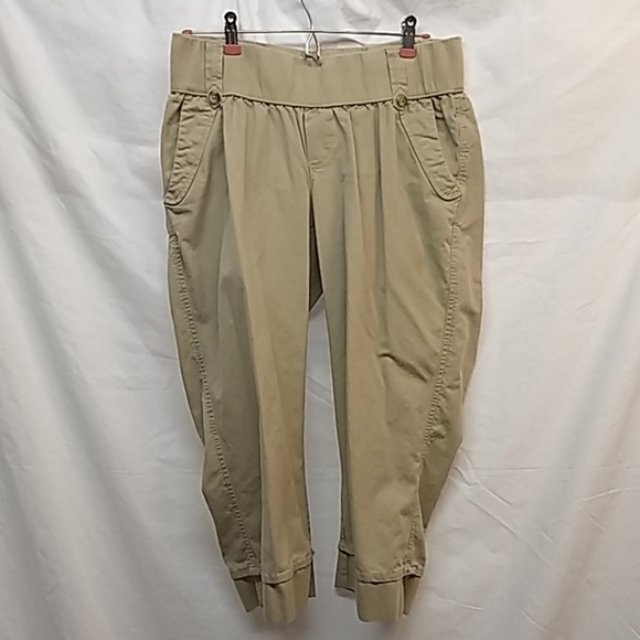 Old Navy Pants - Old Navy Maternity Capris Old Navy Pants - Old Navy Maternity Capris